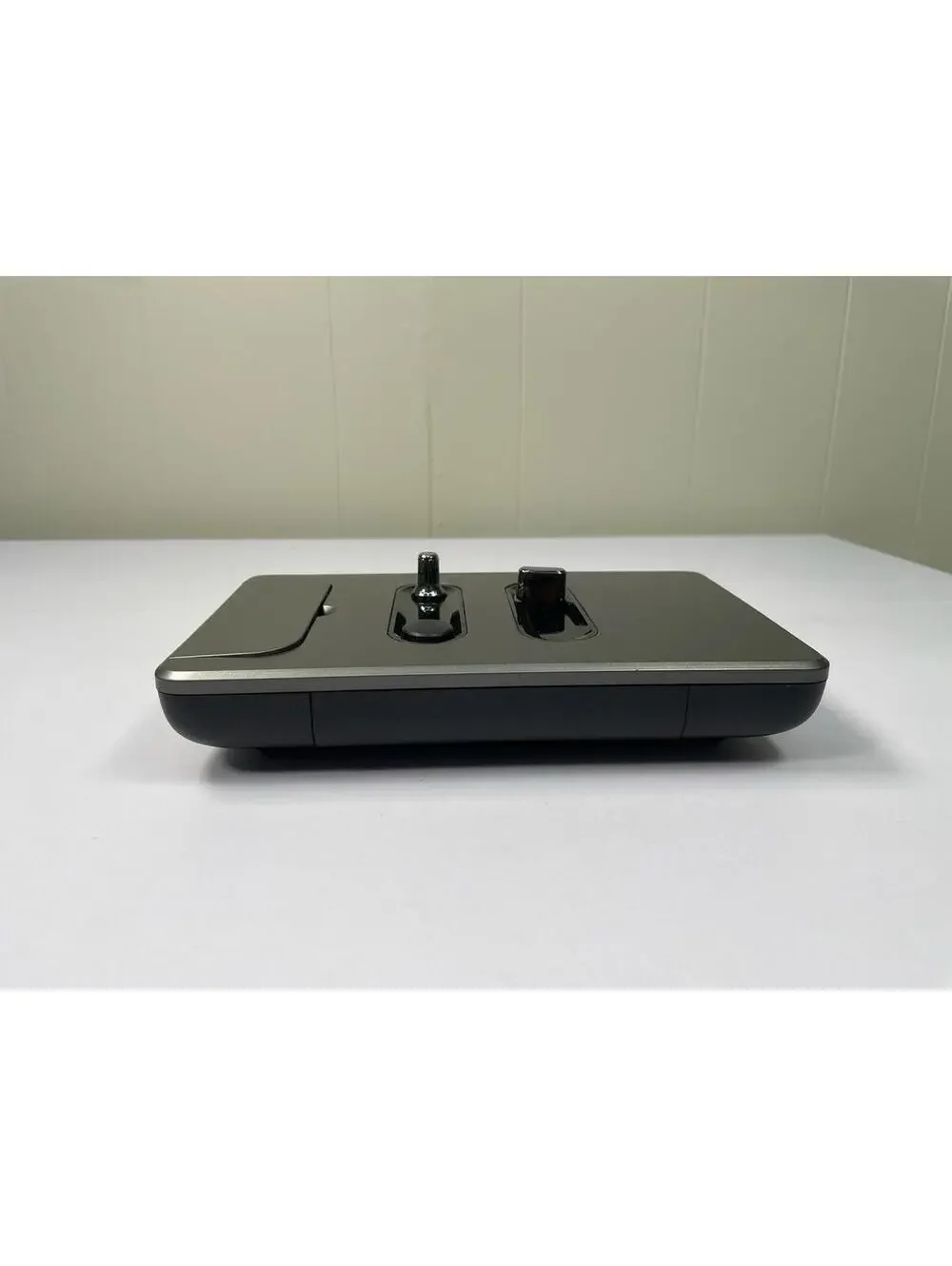DJ Hero Xbox 360 Wireless Turntable Controller Gray Untested No Battery Cover